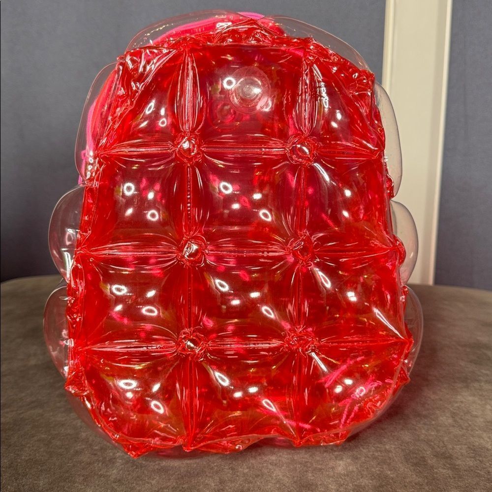 Red Inflatable Bubble Backpack Zipper Closure One Size NEW - Picture 3 of 14